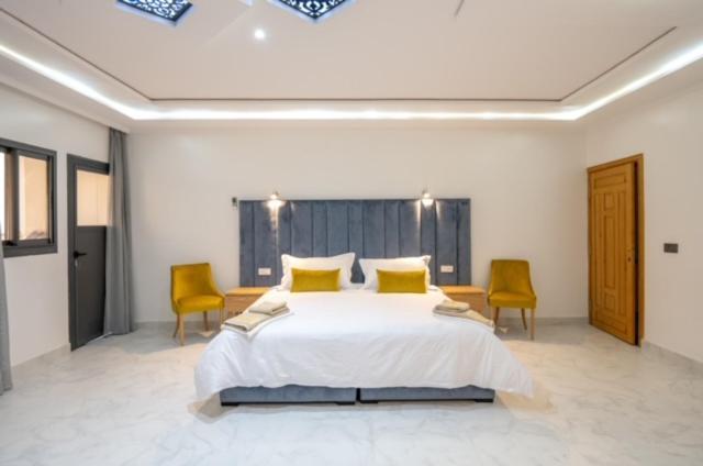 אזרו Riad Gold מראה חיצוני תמונה