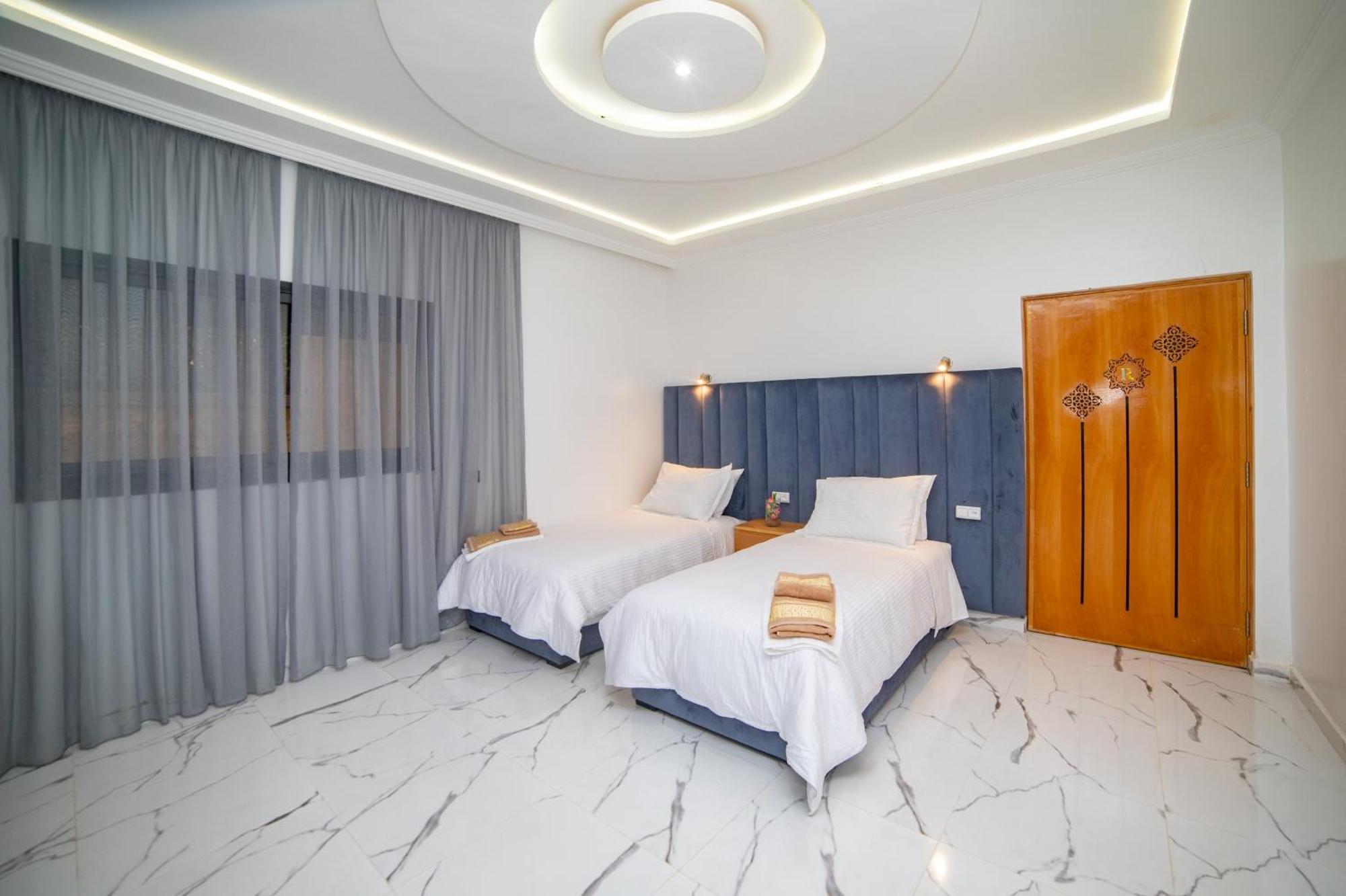 אזרו Riad Gold מראה חיצוני תמונה